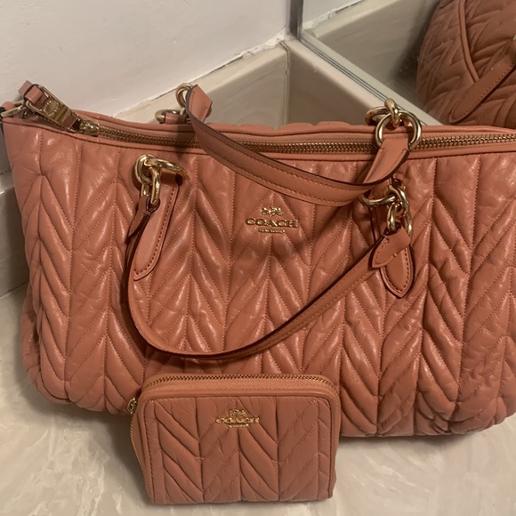 Rose/Pink colored Coach handbag and matching wallet with gold hardware. - Picture 2 of 12